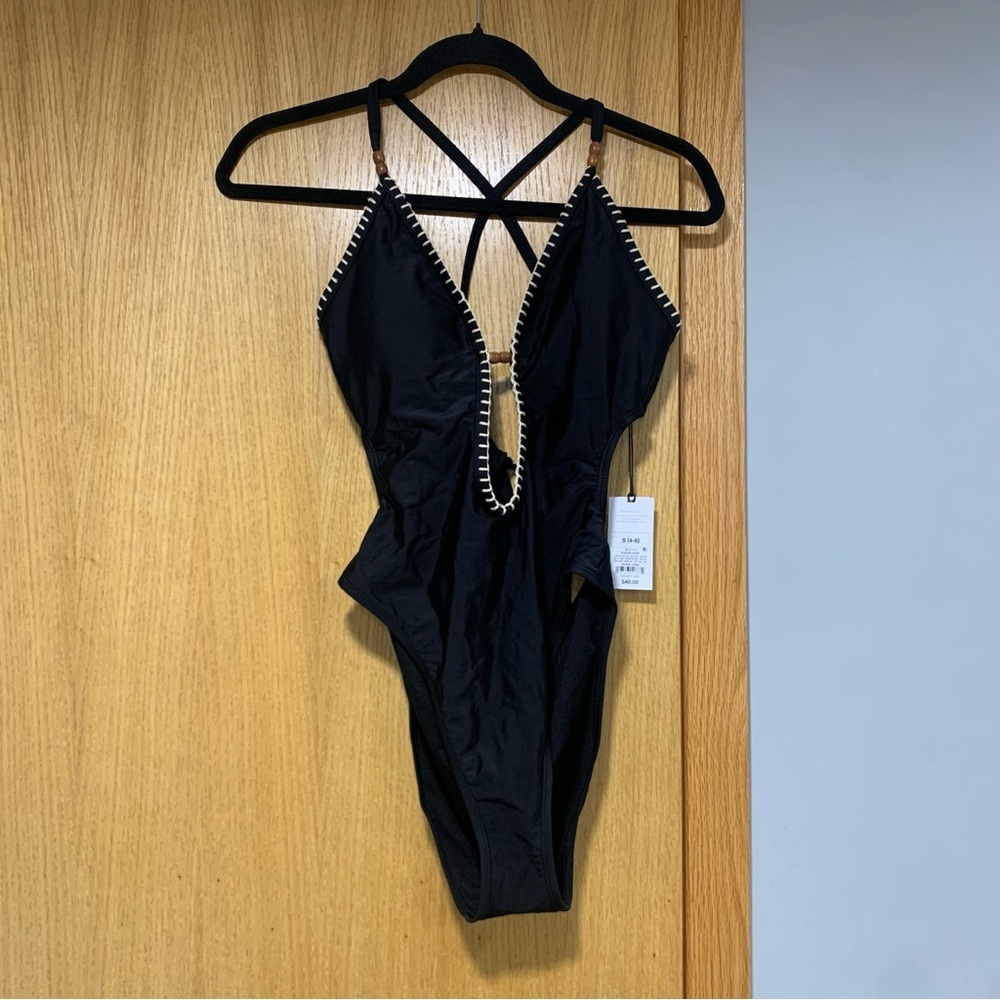 Shade & Shore Black Plunge Beach Detail One Piece Swimsuit - Size Small